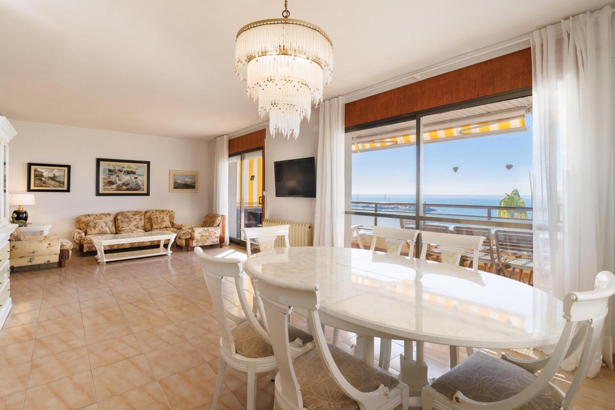 Apartamento Para 8 Sobre El Mar Apartment Salou Luaran gambar