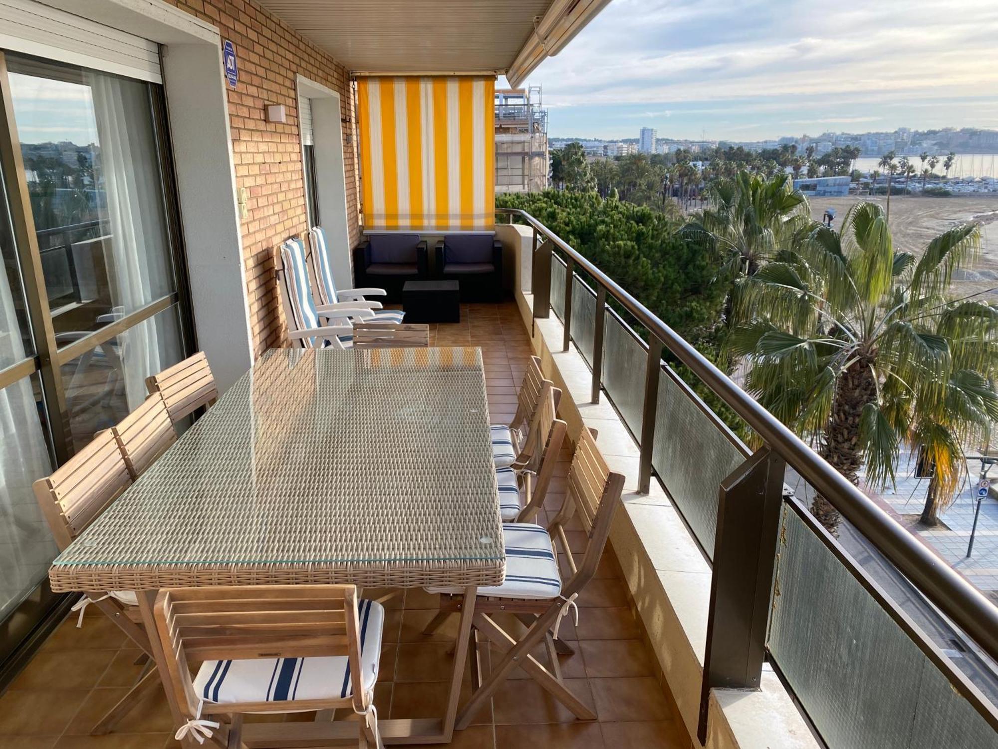 Apartamento Para 8 Sobre El Mar Apartment Salou Luaran gambar