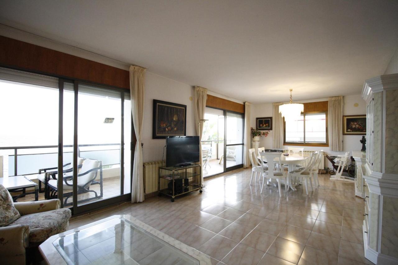 Apartamento Para 8 Sobre El Mar Apartment Salou Luaran gambar