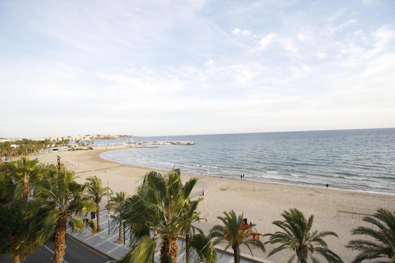 Apartamento Para 8 Sobre El Mar Apartment Salou Luaran gambar